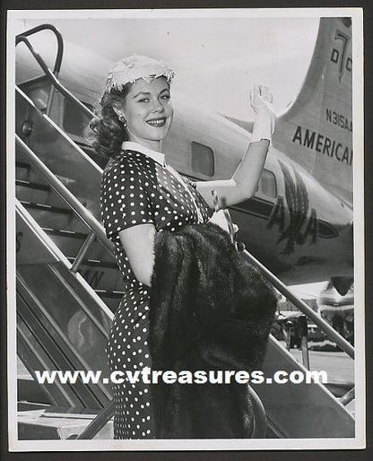 ELIZABETH MONTGOMERY Vintage Photo Bewitched 1956 N1X