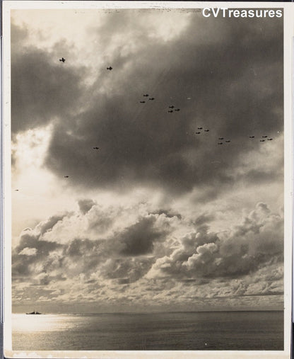 World War 2 Original Navy Historical Aviation Masterpiece Photograph Vintage Photo TYPE 1